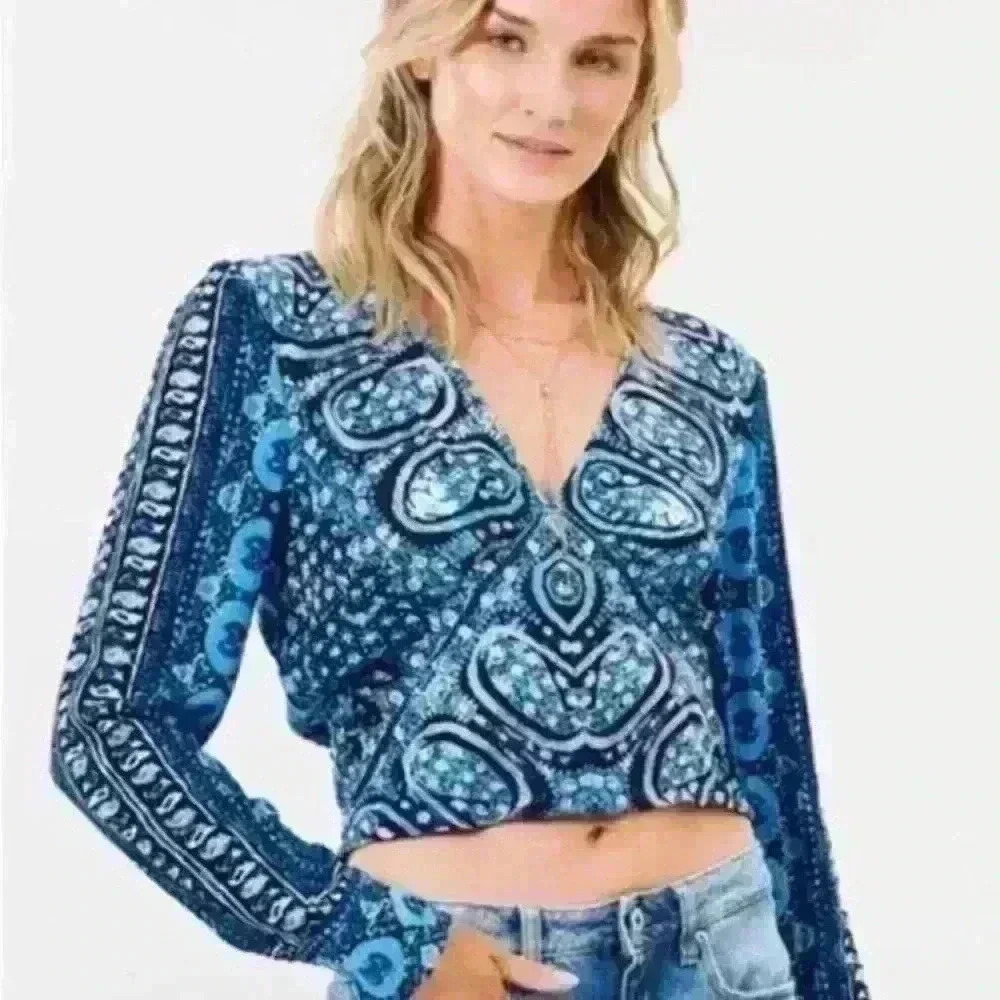 Free People Wild and Free Blue Long Sleeve Cropped Top Size Small